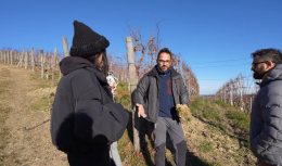 Sasha Grey a caccia di tartufi nelle Langhe: il sogno piemontese dell’ex pornostar diventa realtà