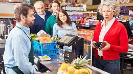 Inflazione di aprile: prezzi in aumento del 2%, spesa alimentare a +2,6%