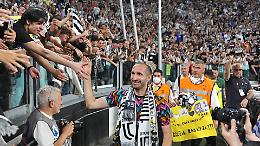 Juve, Chiellini e la foto che fa sognare i tifosi ma che non piace a Giuntoli...