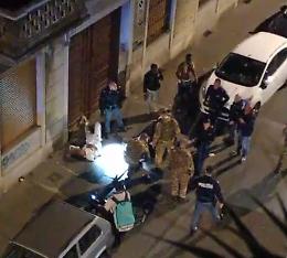 Barriera violenta, ora manifestano residenti e commercianti: «Scendiamo tutti in strada»