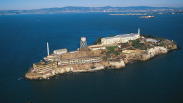 Trump vuole riaprire la prigione di Alcatraz "per i criminali più spietati e violenti d'America"