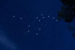 Una nuova stella potrebbe illuminare il cielo a breve: astronomi di tutto il mondo in fermento