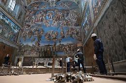 Viaggio nella Cappella Sistina: qui Michelangelo scrisse la sua storia costringendo la chiesa a stare con il naso all'insù
