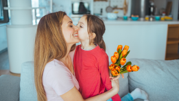 Ogni fiore ha un significato. Quali regalare alla festa della mamma? 