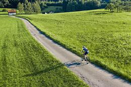 Elettrica Offroad a San Damiano d'Asti: tra mountain bike e degustazioni