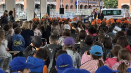 La creatività al servizio della sicurezza: Moncalieri premia i giovani "supereroi del traffico"