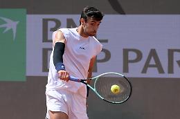 A Roma, in attesa di Jannik Sinner e Matteo Berrettini, esordio sul velluto per Lorenzo Musetti 