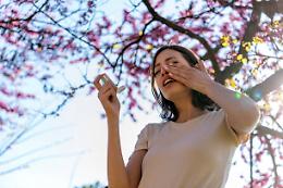 Il bipolarismo della primavera:  10°C al mattino, 25°C a pranzo, pioggia al tramonto (e crisi esistenziale h24)