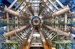 Il CERN trasforma il piombo in oro: realizzato il sogno millenario degli alchimisti
