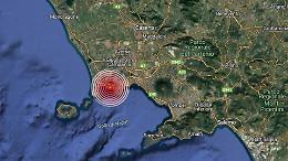 Nuova scossa di terremoto ai Campi Flegrei: magnitudo 3.3 e danni a Pozzuoli