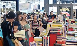 Torino accoglie i visitatori del Salone del Libro con visite gratuite, sconti esclusivi e un viaggio nei sapori locali