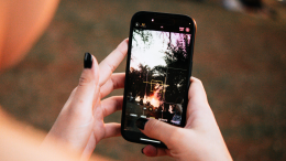 Ora puoi modificare le tue foto con strumenti professionali direttamente sul tuo smartphone