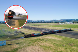 Treni e aerei sulla stessa pista: l'aeroporto più incredibile del mondo si trova a Gisborne