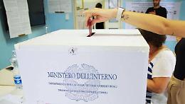 Il Decreto Elezioni è legge: via il cognome del marito e le file separate ai seggi