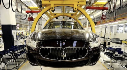 Stellantis, Maserati via da Mirafiori e tutto sulla 500 ibrida