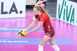 Laura Dervisaj-Künzler: un nuovo inizio a Chieri tra ambizioni e passione per la pallavolo