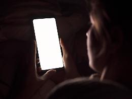 Fregene, suocera accoltellata nel sonno: la nuora ha cercato sul web come rimuovere il sangue