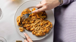Quella cotoletta alla torinese "creata" da Salgari: ecco la Grissinopoli