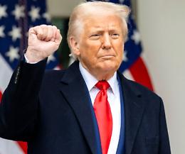 Trump: «Fermare il bagno di sangue». Lunedì i colloqui con Putin, Zelensky e la NATO