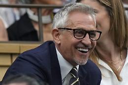 Scandalo social, Lineker si dimette dalla BBC: “Mai consapevole di offendere”