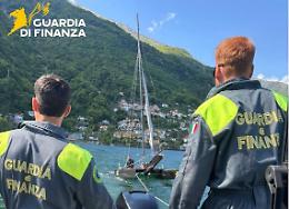 Catamarano si capovolge sul Lago Maggiore: uomo tratto in salvo dai militari della Guardia di Finanza