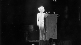 Quella volta in cui... Marilyn Monroe cantava 'Happy Birthday Mr. President' a JFK