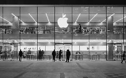 19 Maggio 2001: il giorno che ha cambiato Apple per sempre. 24 anni fa nasceva il primo Apple Store