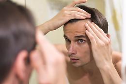 La scoperta che potrebbe far ricrescere i capelli: cellule staminali nascoste nei follicoli