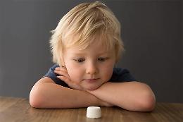 Il dolcetto che svela chi siamo: il test del marshmallow 50 anni dopo