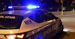 Fugge dalla polizia e cade autonomamente dal suo scooter, è tragedia a Milano dove un 21enne perde la vita