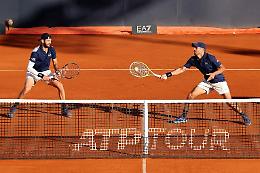 Ad Amburgo Simone Bolelli e Andrea Vavassori battono i britannici Salisbury e Skupski e vanno in finale
