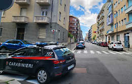 Chivasso, attirano un 61enne a un finto appuntamento con una ragazzina: arrestati