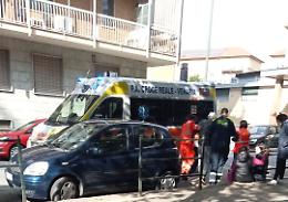 Torino, anziano colpito da un ramo che si stacca dall'albero