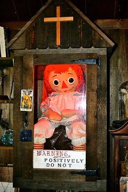 La bambola di Annabelle è sparita: paura su TikTok