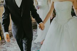 Il paradosso della modernità: lavoro sì, ma niente matrimonio e figli
