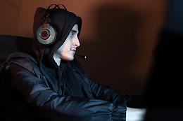 Crea musica con l'AI, la fa ascoltare ai bot e guadagna 10 milioni di dollari