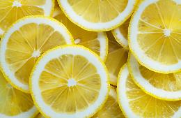 A maggio arrivano i limoni: ecco tutti i benefici per la salute e la cucina