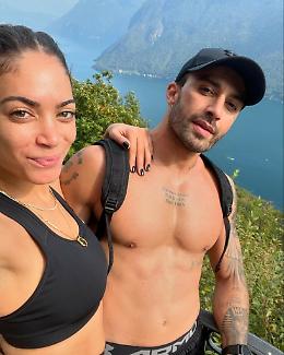 Elodie e Andrea Iannone: un prezioso anello di brillanti suggella un amore destinato a durare?
