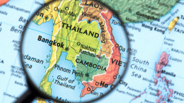 Sparatoria al confine tra Thailandia e Cambogia: cresce la tensione in una zona storicamente contesa