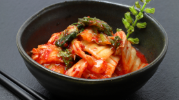 Dal K-pop alle nostre tavole: il kimchi conquista l'Italia a suon di gusto e proprietà benefiche