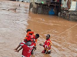 Devastante inondazione in Nigeria: almeno 110 morti dopo il crollo di una diga