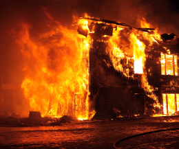 Incendio in un ospedale ad Amburgo: tre morti accertate