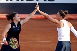 Al Roland Garros Sara Errani  è nei quarti del doppio con Jasmine Paolini e in semifinale del misto con Andrea Vavassori, senza giocare