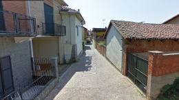 Torrazza Piemonte, ingorghi e tensioni in via San Giacomo: i residenti chiedono il senso unico