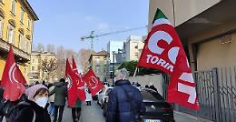 In piazza contro la legge che apre la sanità ai privati: a Torino si chiede il referendum