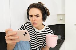 TikTok si arrende e blocca l'hashtag “SkinnyTok”: una mossa tardiva contro la glorificazione della magrezza estrema