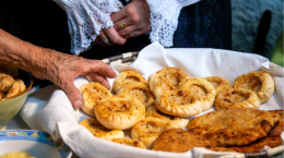 Canti, balli e sapori: la Sardegna si celebra a Bollengo