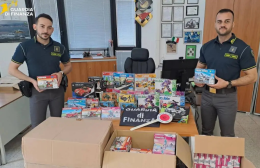 Vendevano Lego falsi a metà prezzo: sequestrate 425 confezioni dalla Finanza