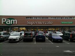 Furti e aggressioni al supermercato, i sindacati scrivono al "Pam" per tutelare i dipendenti