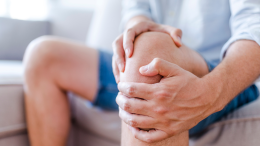 Gambe insonni: il disturbo che rovina il sonno e come combatterlo